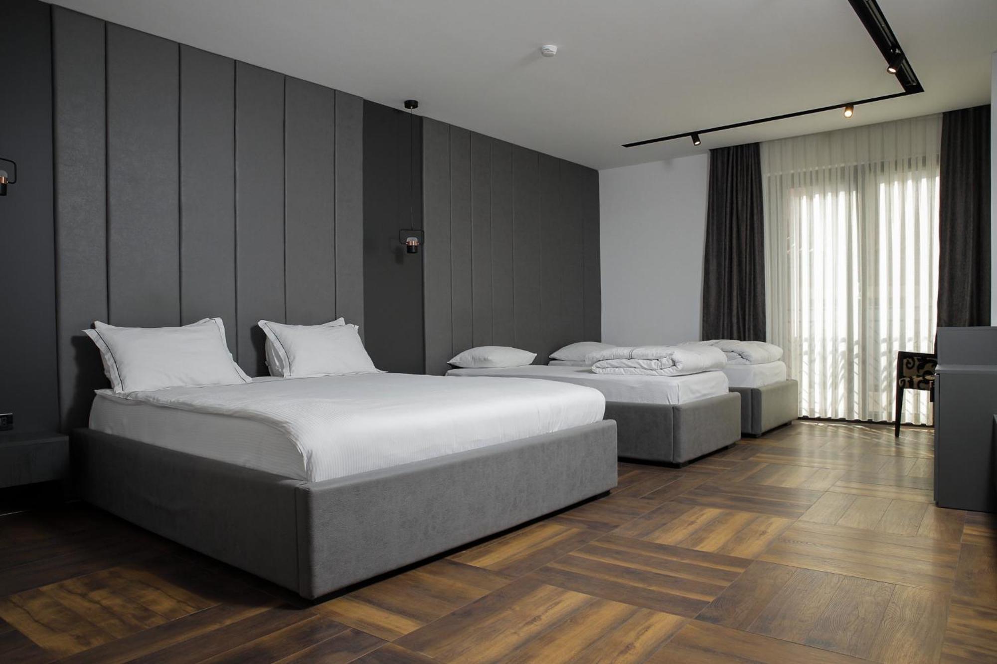 Triumf Hotel Прізрен Екстер'єр фото