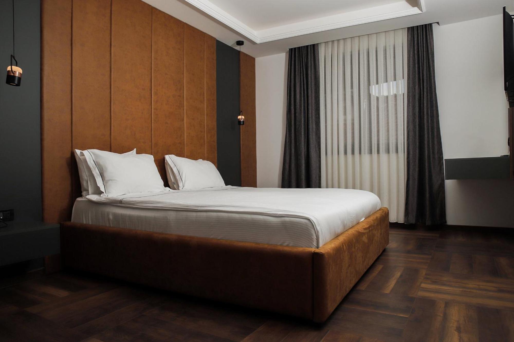 Triumf Hotel Прізрен Екстер'єр фото